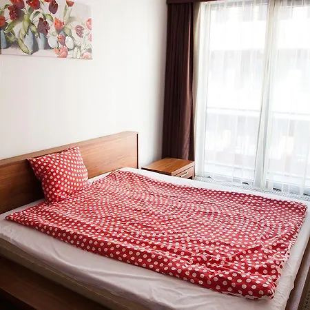 Gardens & Wellness Apartmanhotel 4*