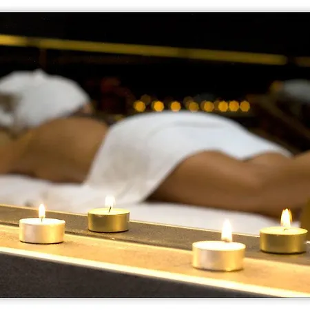 Апарт-отель Gardens & Wellness