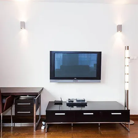 Gardens & Wellness Apartahotel 4*