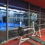 Ξενοδοχείο με διαμερίσματα Gardens & Wellness