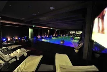 Gardens & Wellness Apart Otel 4*
