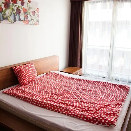 Gardens & Wellness Apart Otel 4*
