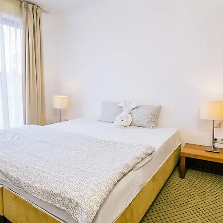 Ξενοδοχείο με διαμερίσματα Gardens & Wellness 4*