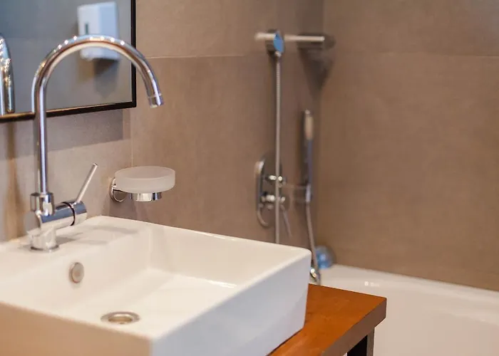 Gardens & Wellness شقة فندقية 4*
